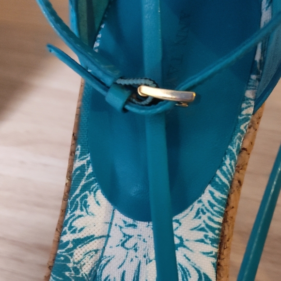 Elegant Blue Wedge Sandals - Picture 6 of 6